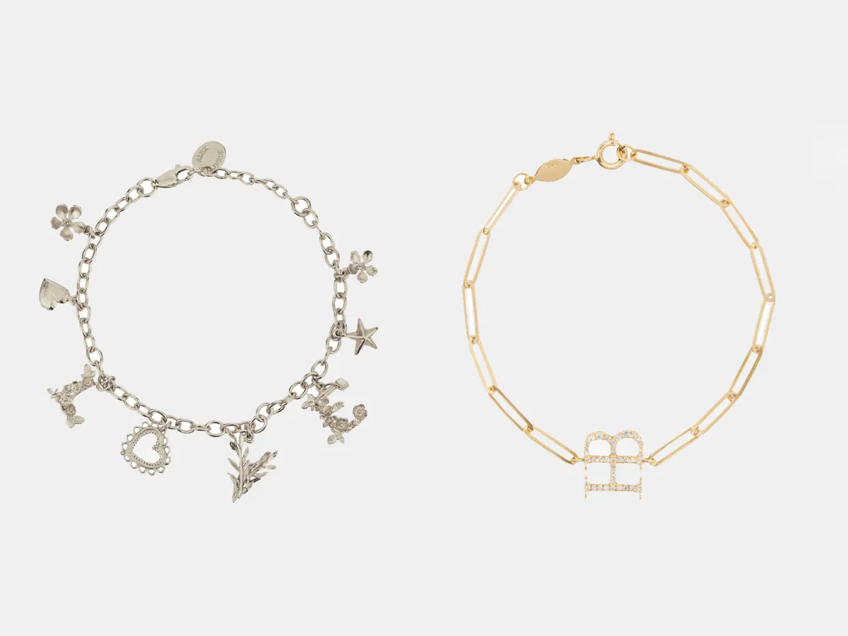  أساور ذهب مُزينة بالحروف