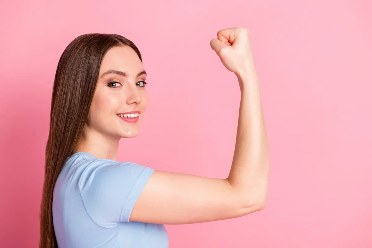 نساء 6 أبراج يتألقنّ بشجاعتهن