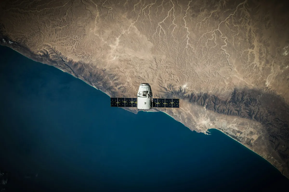 رائدا فضاء عالقان في محطة الفضاء الدولية وناسا تؤجل رحلة العودة - الصورة من unsplash by spacex