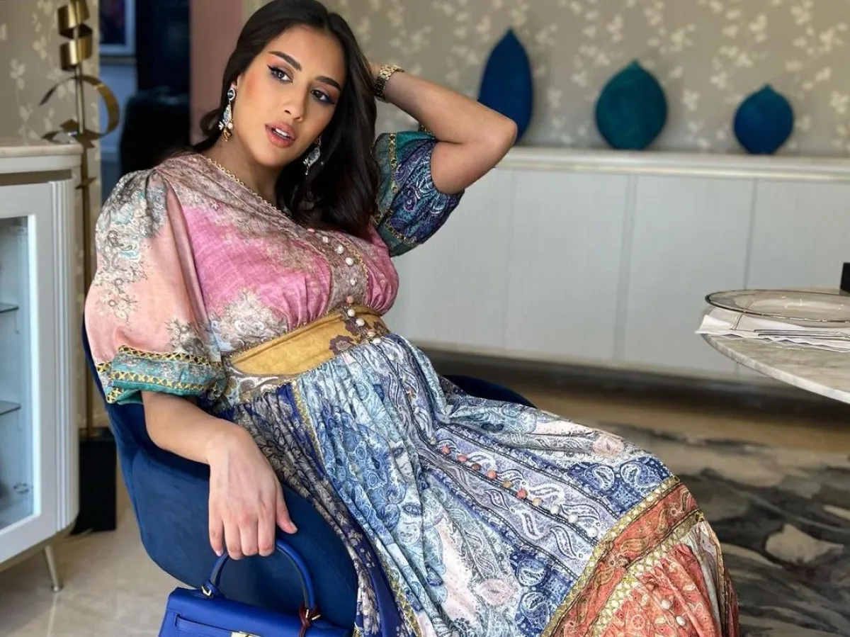 فرح الهادي في حملها الاول - الصورة من حسابها الرسمي في إنستغرام