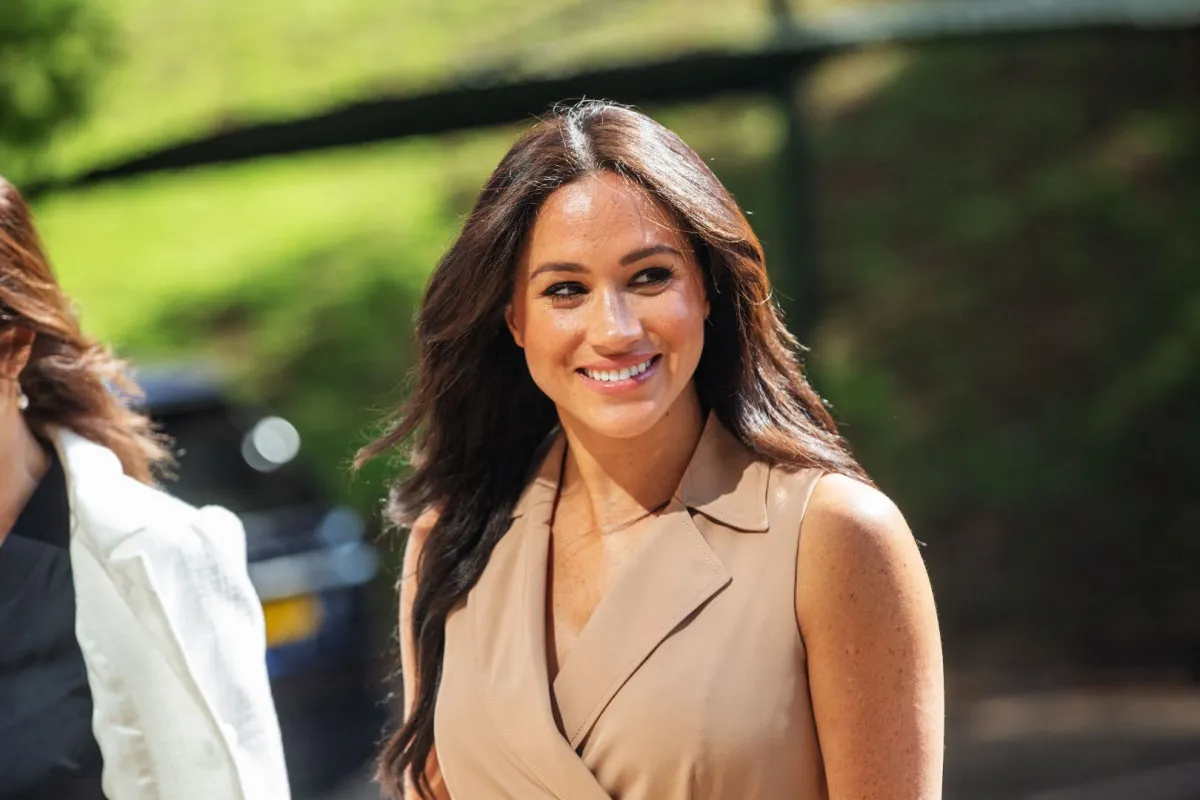 ميغان ماركل في جامعة جوهانسبرغ، جنوب أفريقيا (Meghan Markle at the University of Johannesburg, South Africa). مصدر الصورة: AFP / Michele Spatari