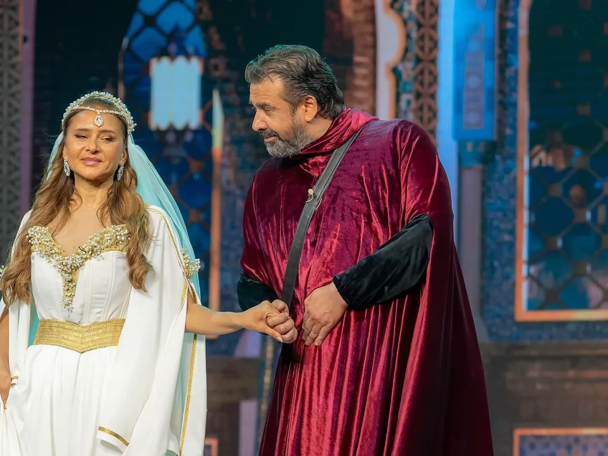 كريم عبدالعزيز ونيللي كريم من مسرحية السندباد- الصورة من حساب كريم عبدالعزيز على إنستغرام