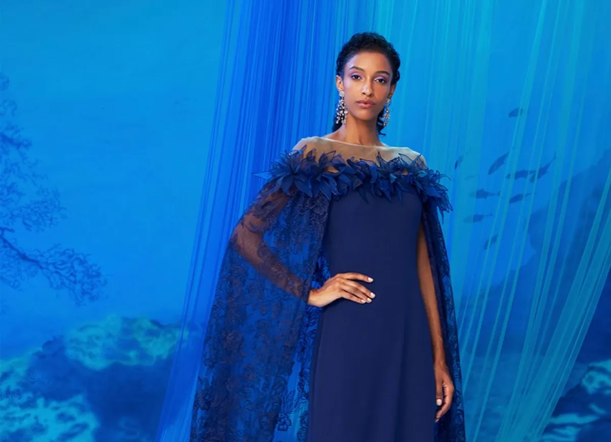 فستان من تاداشي شوجي Tadashi Shoji - الصورة من Launchmetrics/Spotlight ©