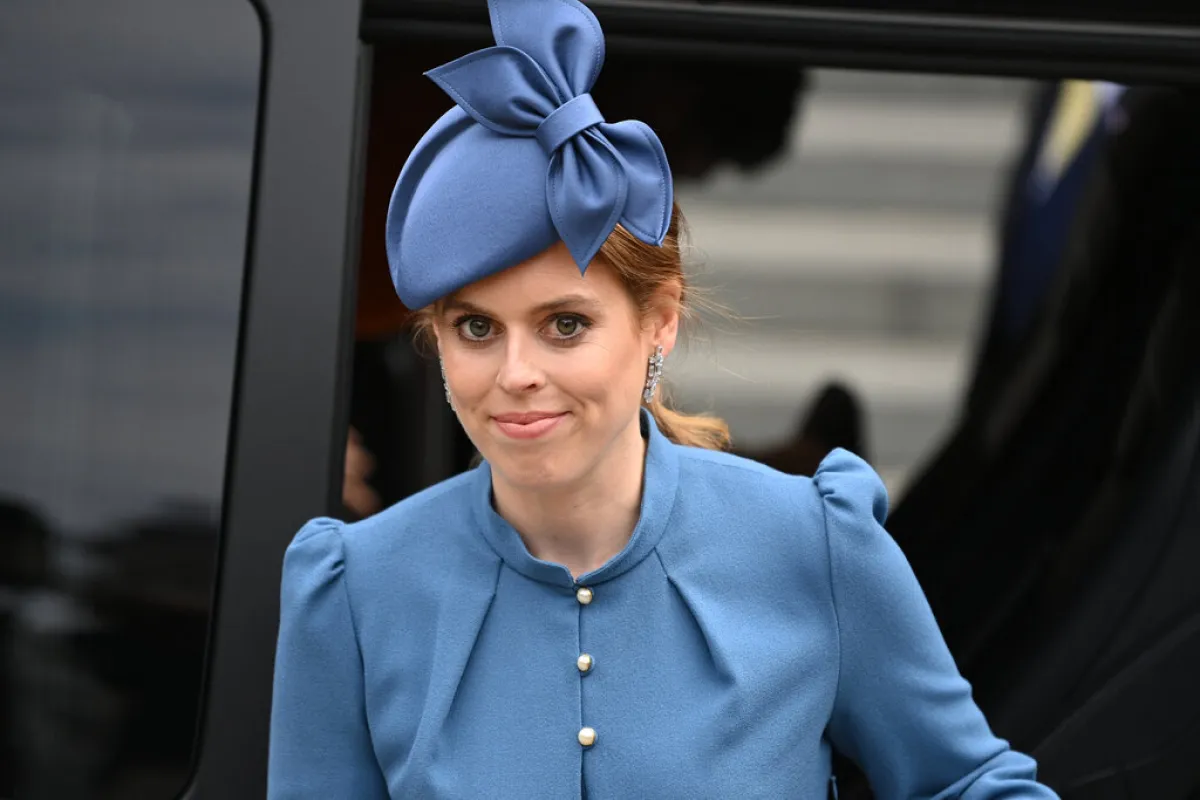 الأميرة بياتريس Princess Beatrice في كنيسة Saint Paul لندن (مصدر الصورة: Daniel LEAL / POOL / AFP)