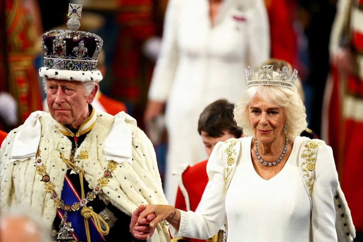 الملك تشارلز والملكة كاميلا King Charles III and Britain's Queen Camilla في البرلمان (مصدر الصورة:  Hannah McKay / AFP)
