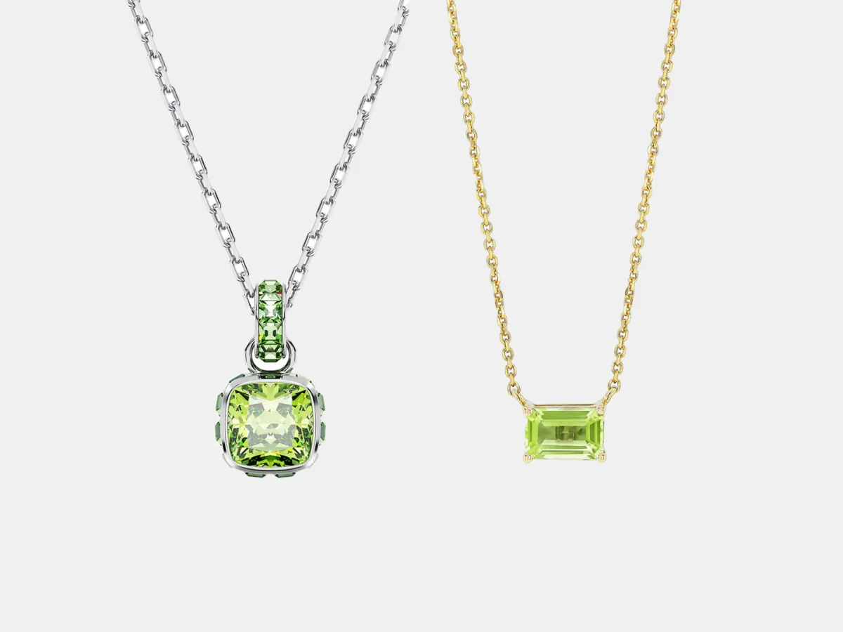 قلادات مرصوفة بالزبرجد