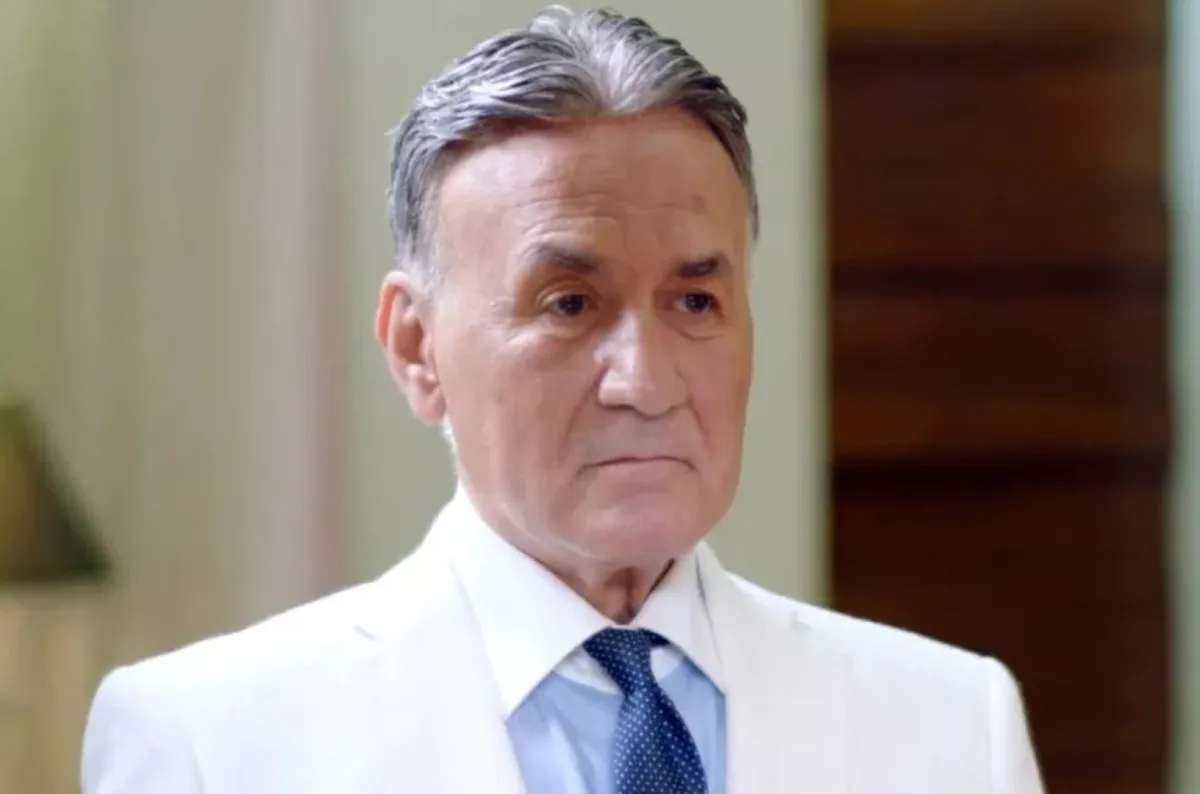 عزت أبوعوف- الصورة من صفحته على "فيسبوك"