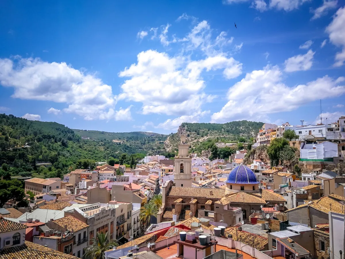 تقع بونول في منطقة فالنسيا