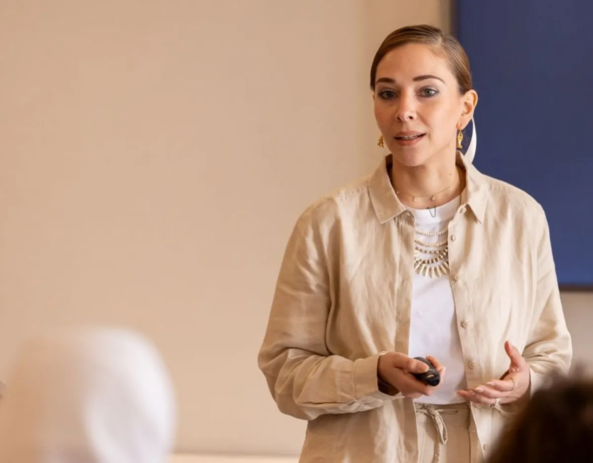 فاطمة البنوي - الصورة من حسابها على الفيس بوك