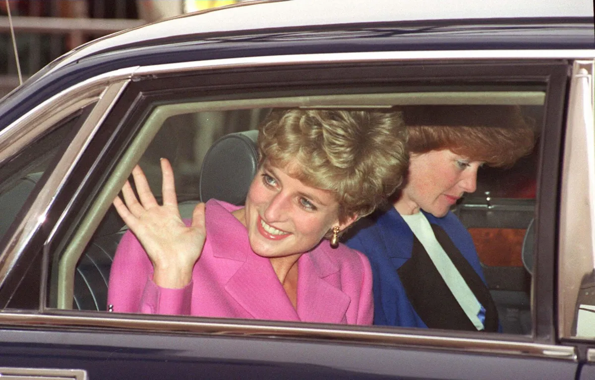 الأميرة ديانا في Cite de la Musique في La Villette في باريس (Princess Diana at the Cite de la Musique at La Villette in Paris). مصدر الصورة: JOEL ROBINE / AFP