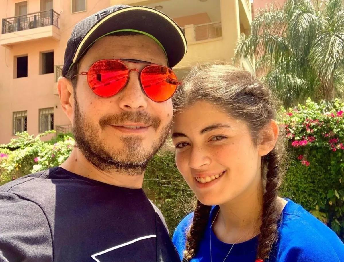 أحمد زاهر وابنته ليلى- الصورة من حسابه على إنستغرام