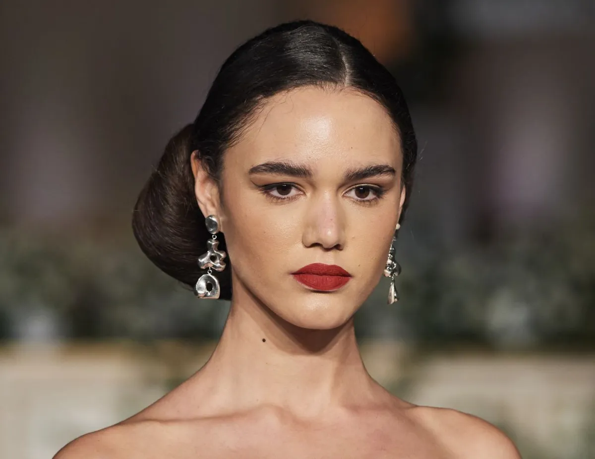 تاريخ أحمر الشفاه