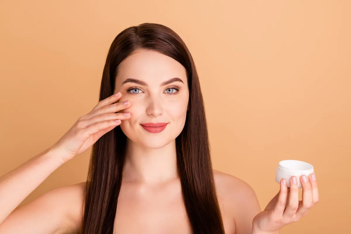 أفضل كريمات ترطيب البشرة للمرأة الرياضية