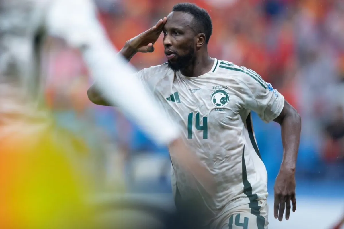 رجل المباراة حسن كادش لاعب المنتخب السعودي