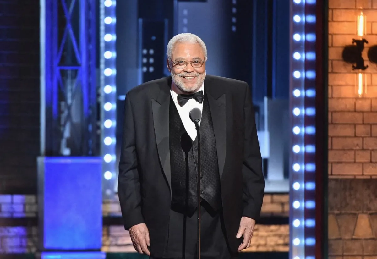 جيمس إيرل جونز James Earl Jones – مصدر الصورة Theo Wargo / GETTY IMAGES NORTH AMERICA / Getty Images via AFP