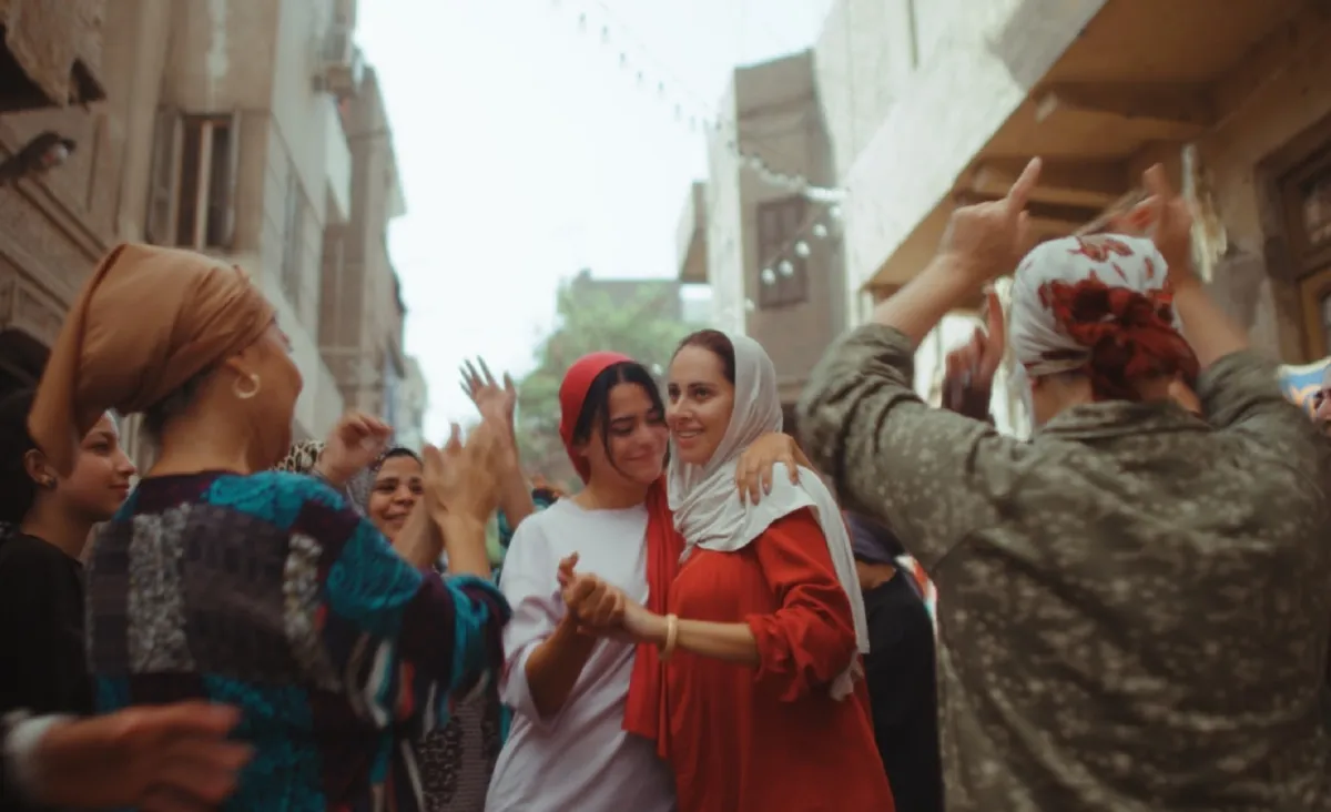 فيلم الفستان الأبيض