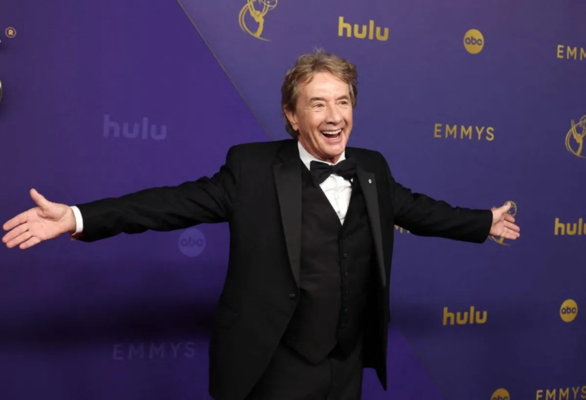 مارتن شورت في مسرح بيكوك في لوس أنجلوس، كاليفورنيا (Martin Short at Peacock Theater in Los Angeles, California). مصدر الصورة: Amy Sussman/Getty Images/AFP
