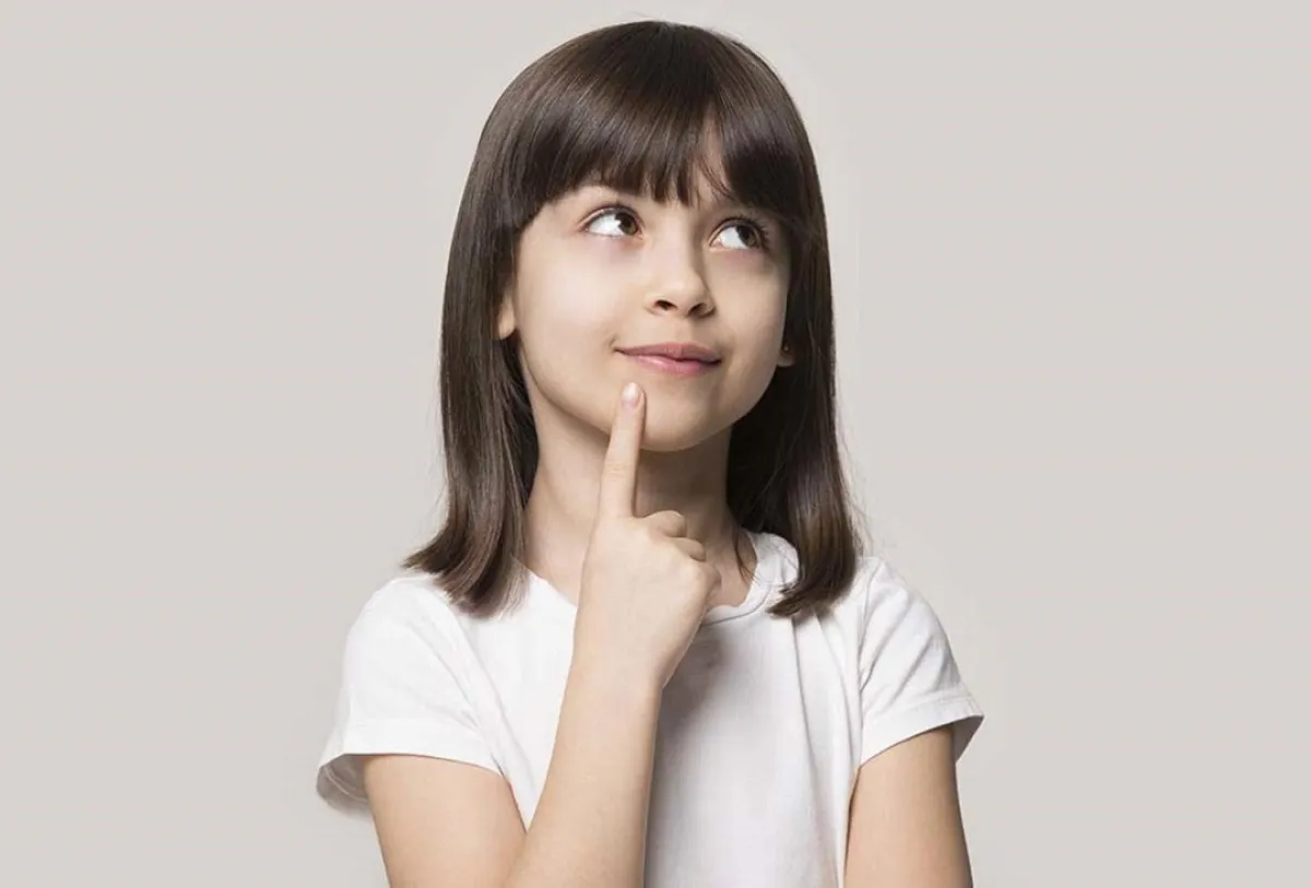 صورة لفتاة تفكر