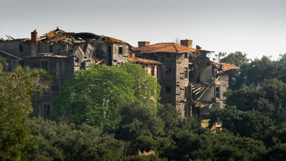 تفسير حلم هدم البيت في المنام