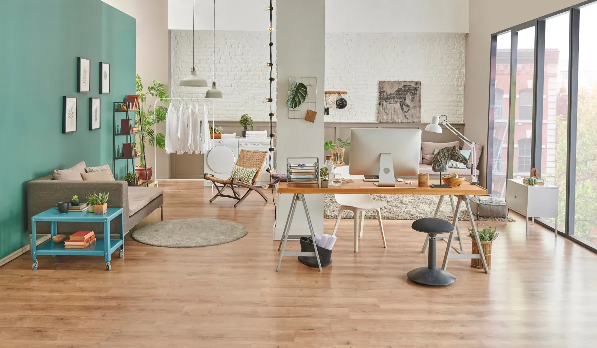 مكتب للعمل في غرفة المعيشة