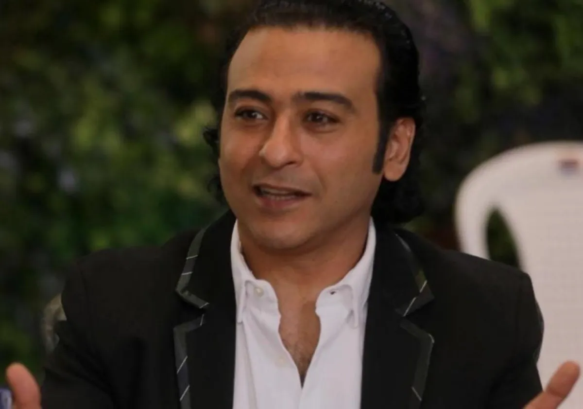 أحمد عزمي- الصورة من حسابه الرسمي على فيس بوك