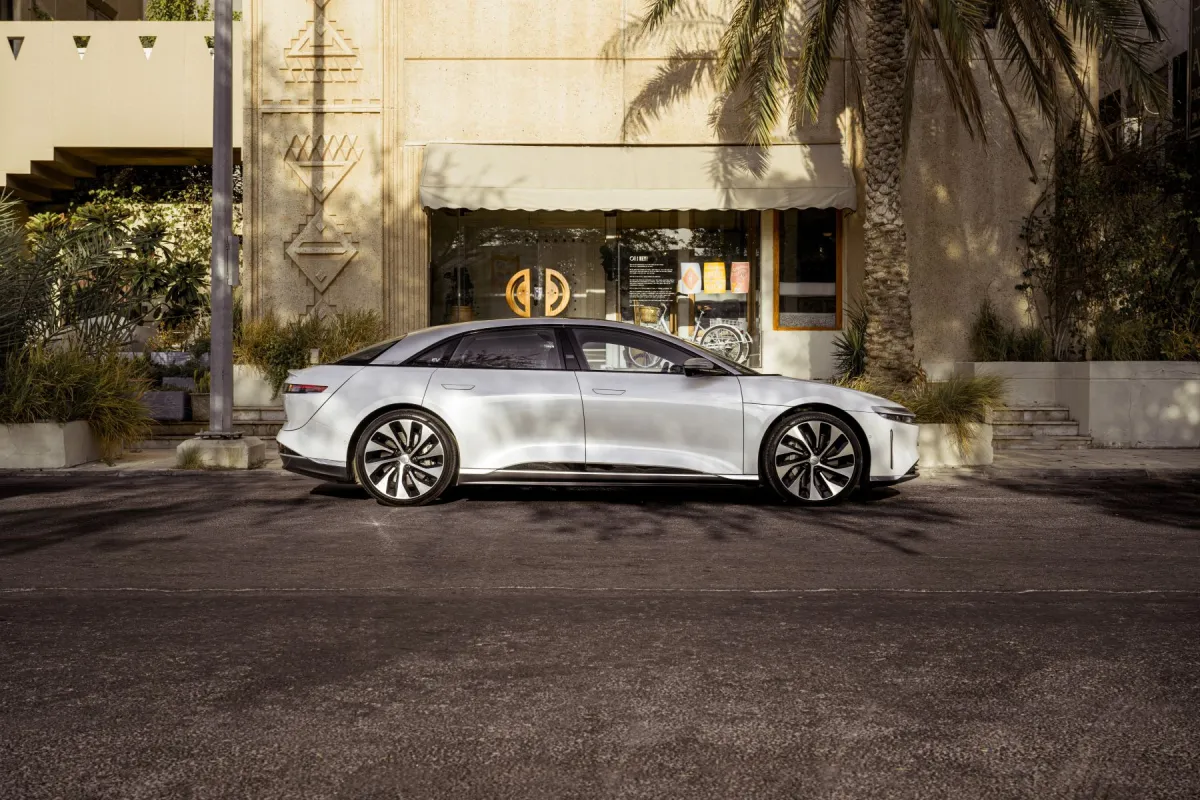  سيارة Lucid Air