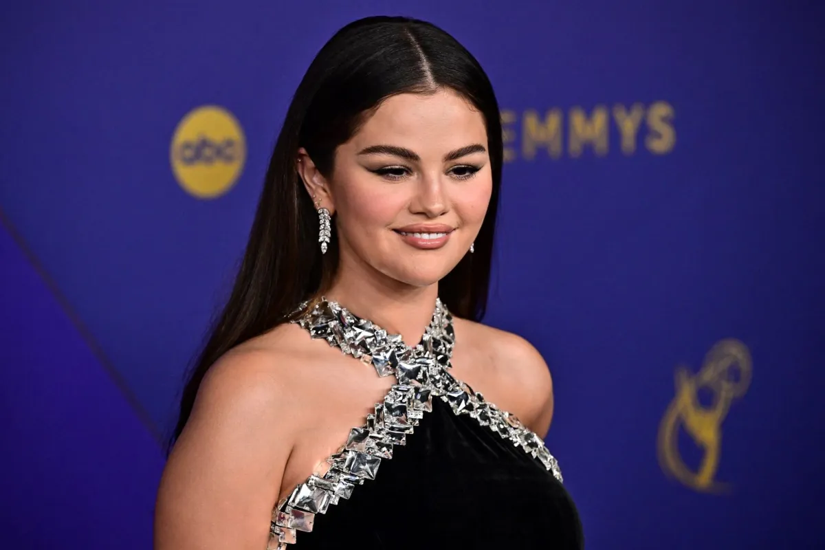 سيلينا غوميز في مسرح Peacock في لوس أنجلوس (Selena Gomez at the Peacock Theatre at L.A. in Los Angeles). مصدر الصورة: Frederic J. BROWN / AFP