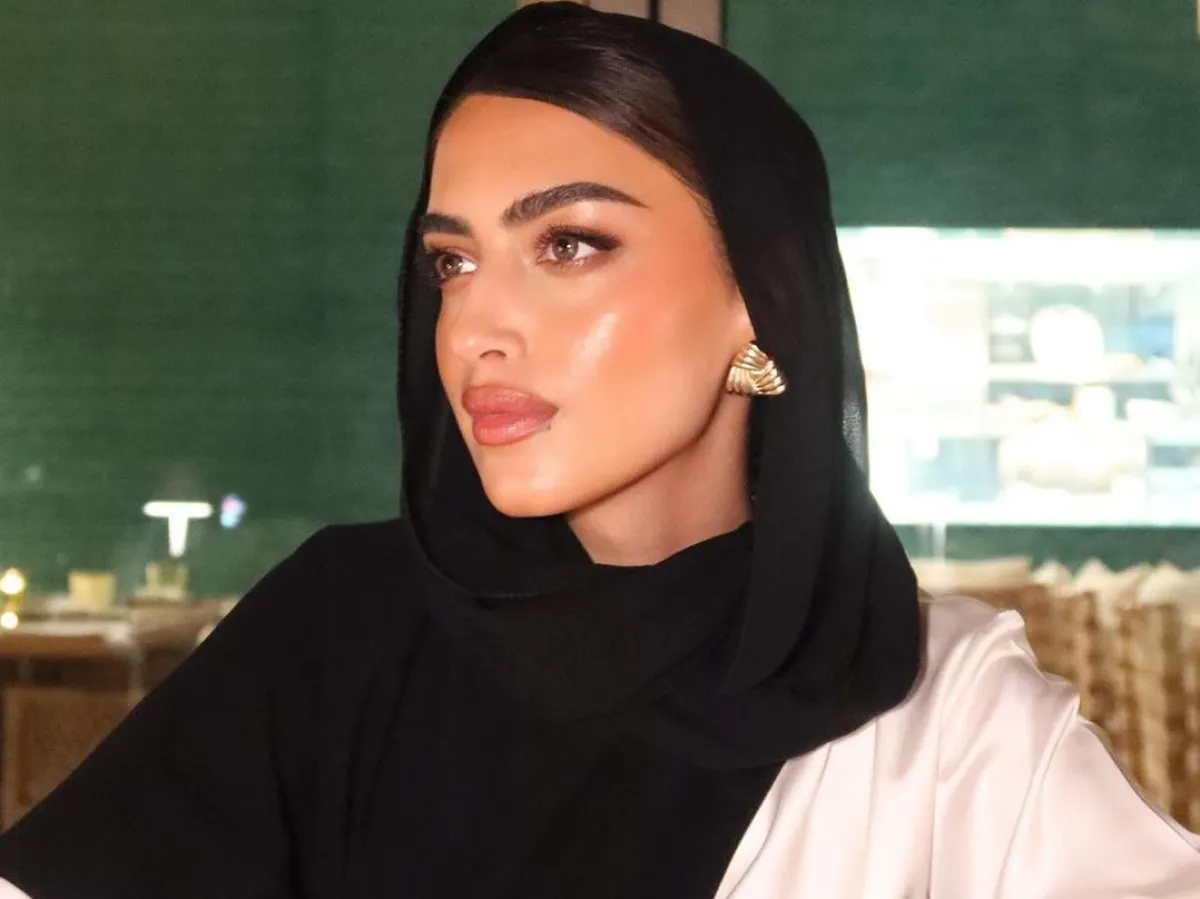 أجمل مكياج مدونات الموضة في اليوم الوطني السعودي 94