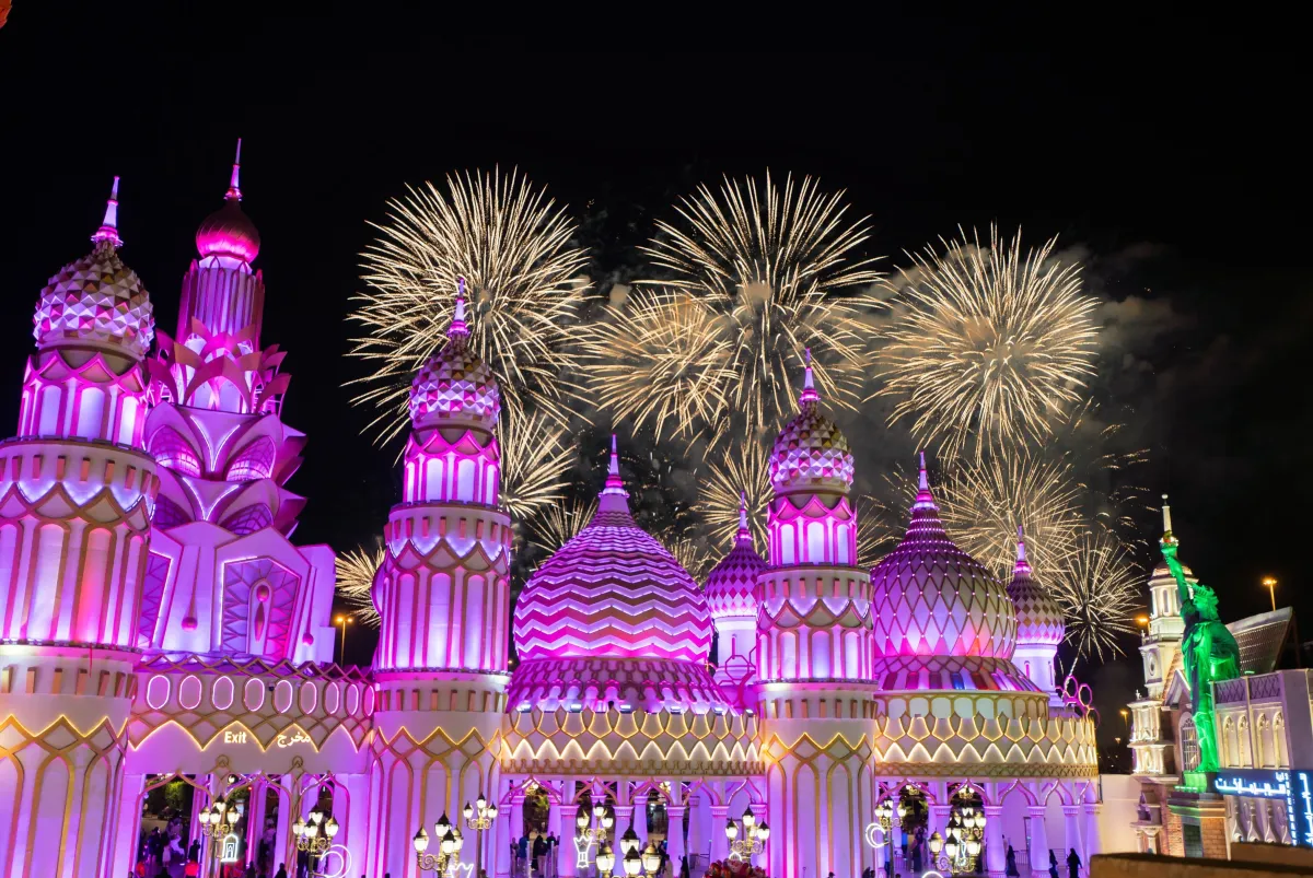 القرية العالمية. الصورة من مكتب دبي الإعلامي