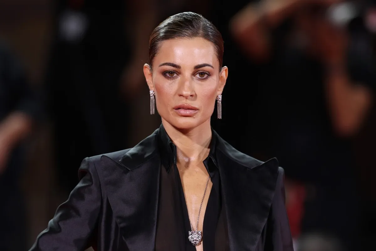 سفيفا ألفيتي Sveva Alviti في مهرجان فينيسيا السينمائي 2024، مصدر الصورة:Annalisa Ranzoni/Getty Images)