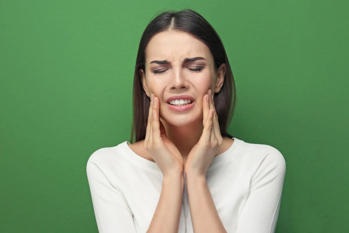 صرير الأسنان مشكلة خطيرة على الصحة