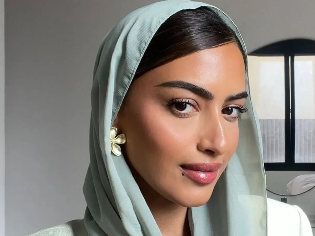 مكياج ناعم للمحجبات لخريف 2024 من المدونات