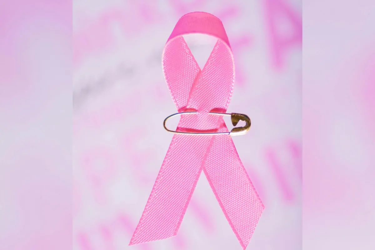 الشريط الوردي أيقونة سرطان الثدي