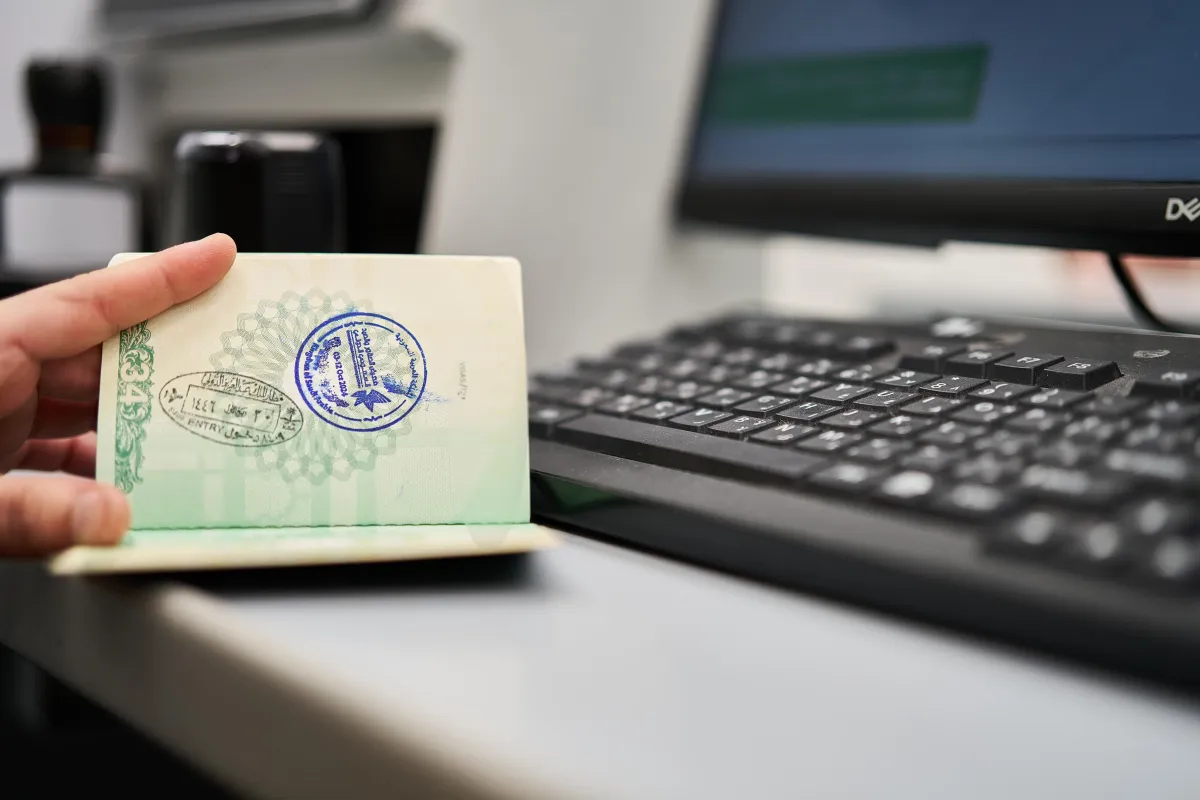  الجوازات تطلق ختما حاص بمعرض الصقور والصيد السعودي الدولي - مصدر الصورة حساب الجوازات بمنصة إكس