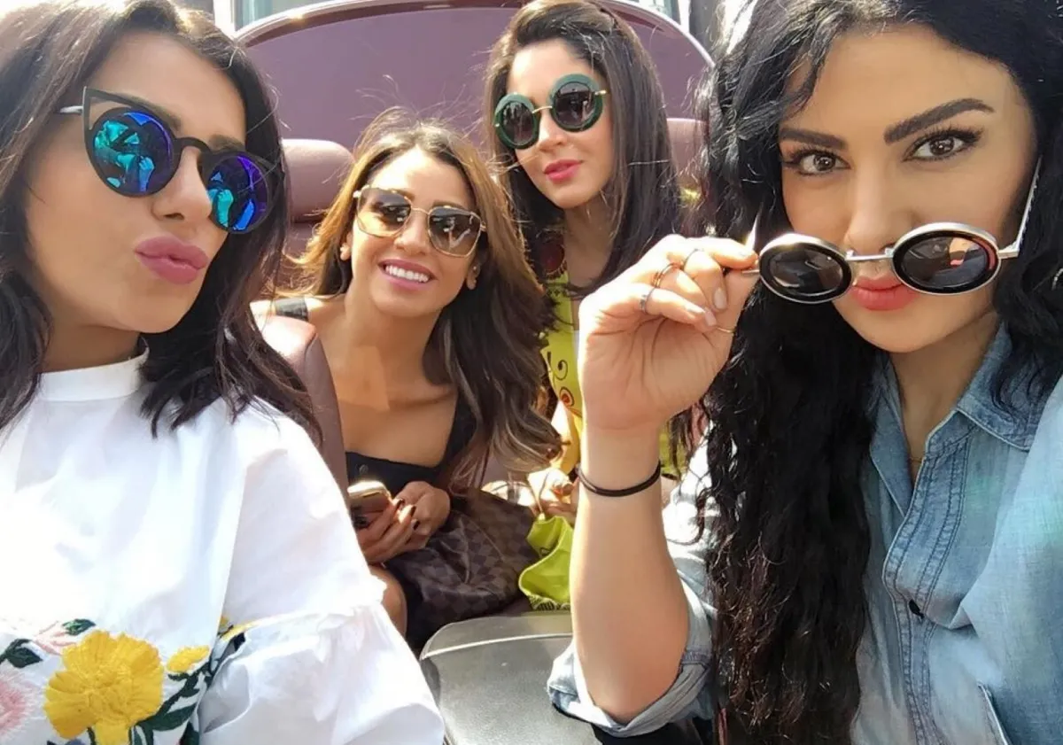 صبا مبارك مع إنجي المقدم وندى موسى ودينا الشربيني من مسلسل "حكايات بنات"- الصورة من حساب صبا مبارك على إنستغرام