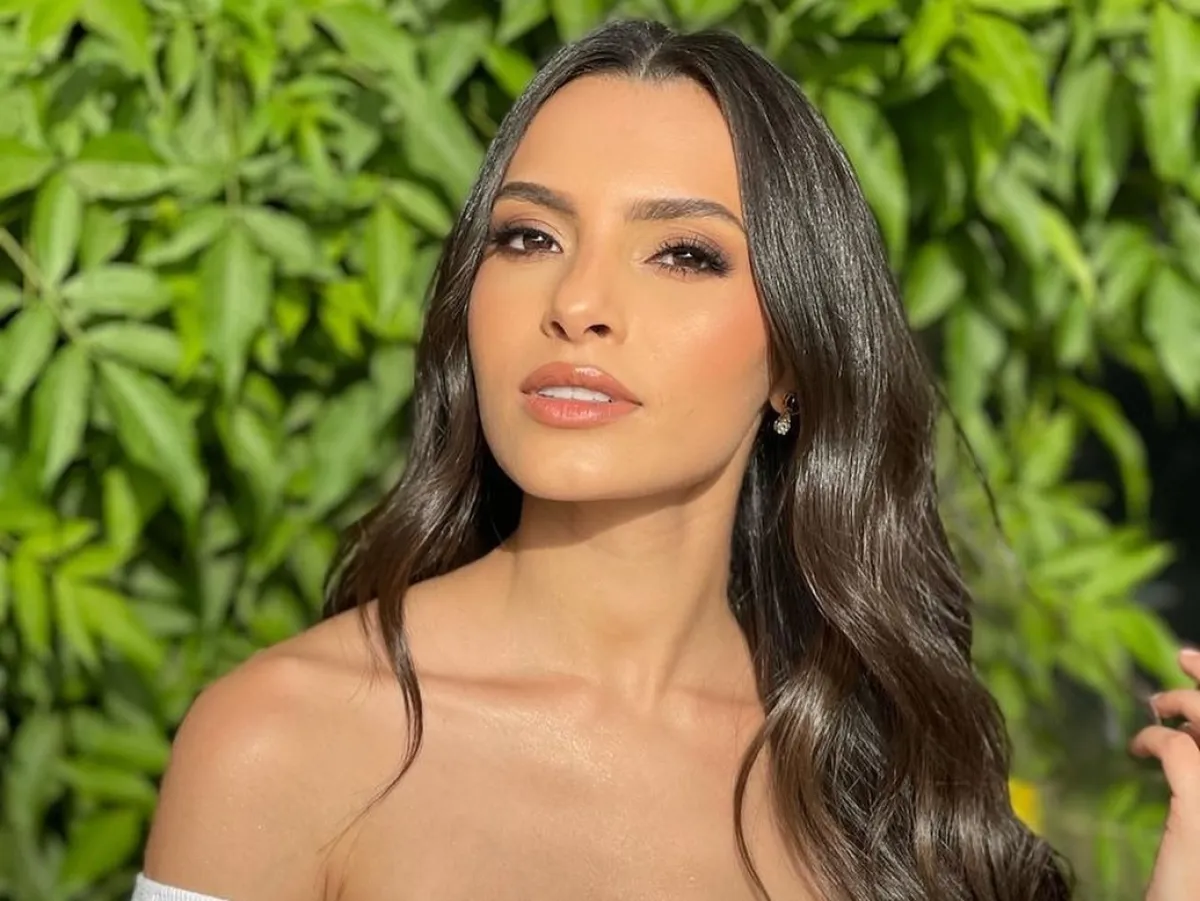 صيحات مالية شبابية من كارمن سليمان لمناسبة ميلادها