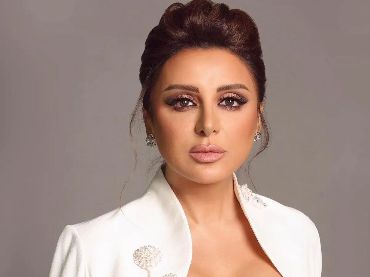 في أكتوبر الوردي... تألقي بأحمر شفاه زهري من وحي النجمات