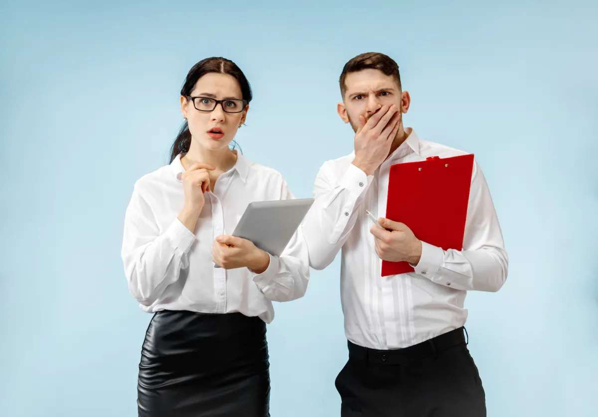  متى يمكن أن تتآكل الثقة بين الموظف والمدير؟ 