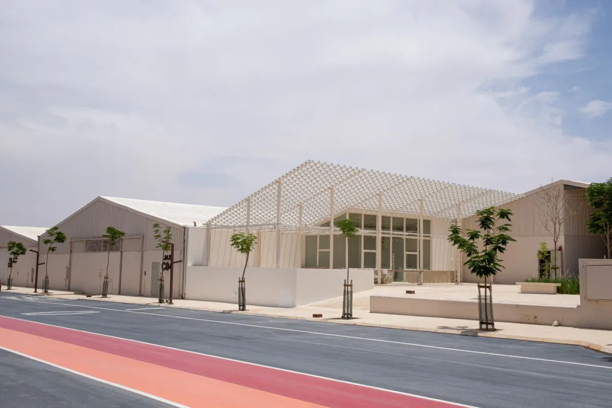 معرض الكتب الفنية "PAPERBACK" بالدرعية ينطلق في هذا الموعد 