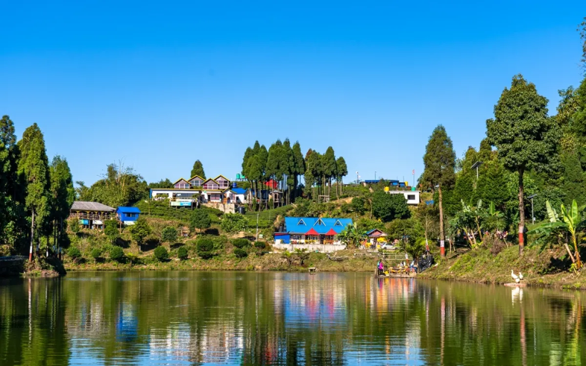 متعة مشاهدة البحيرات في النيبال