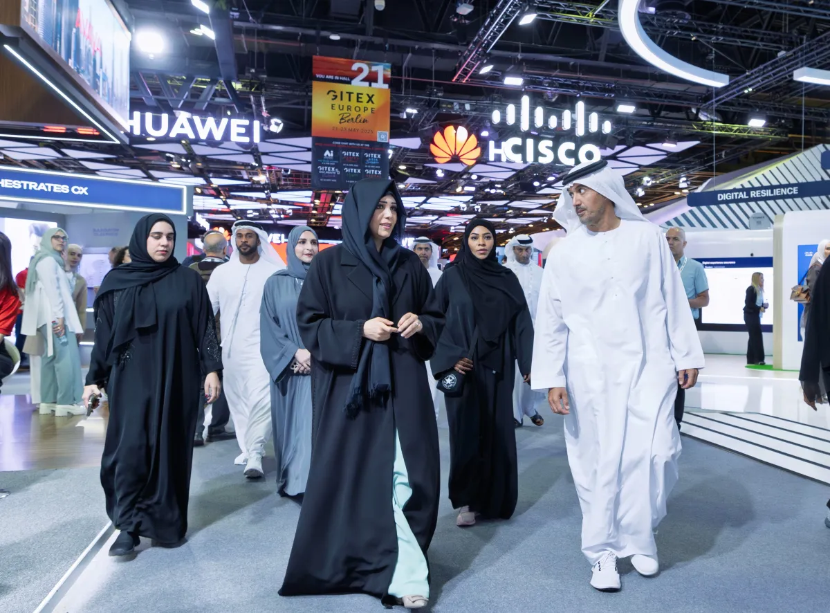الشيخة لطيفة بنت محمد خلال زيارتها جيتكس جلوبال. الصورة من مكتب دبي الإعلامي