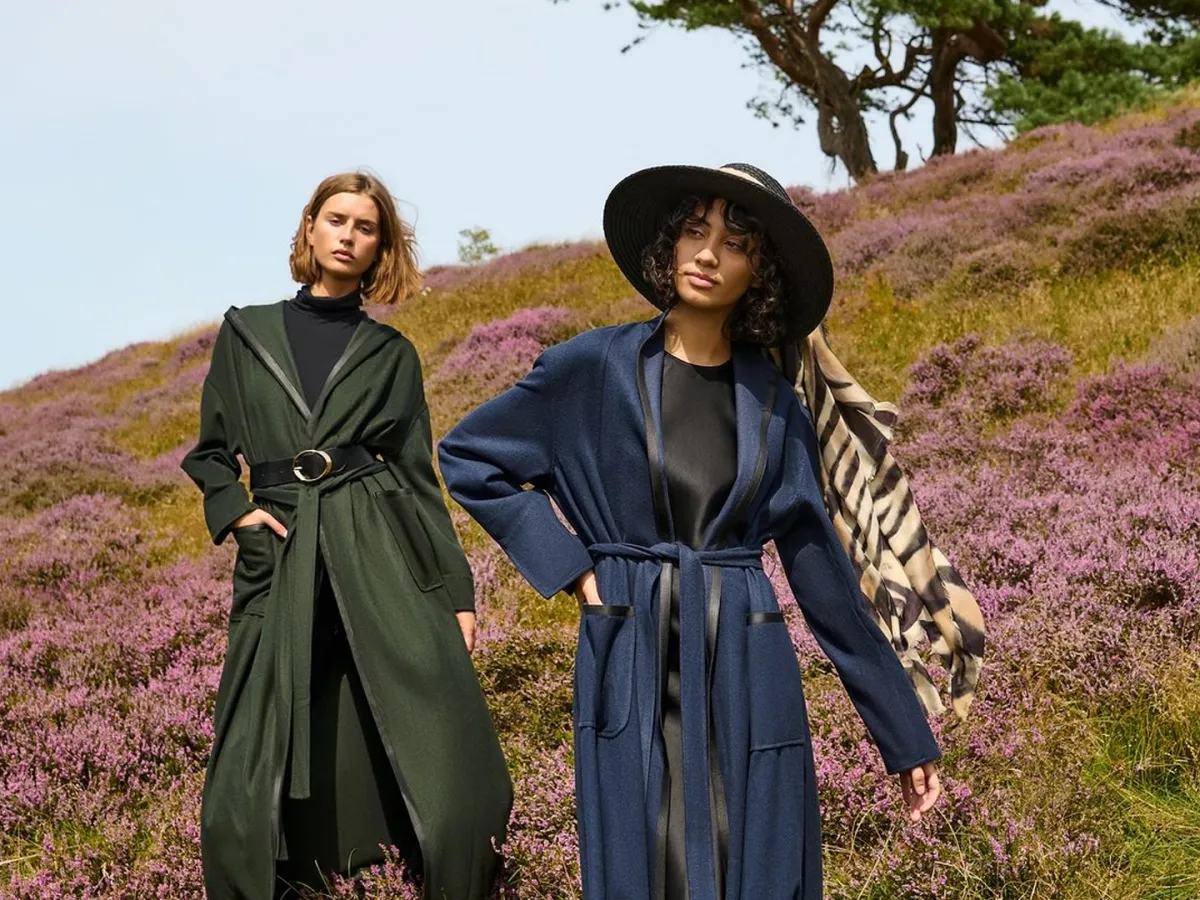 عبايات بموديل المعطف من موزان Mauzan - الصورة من حساب الماركة على إنستغرام