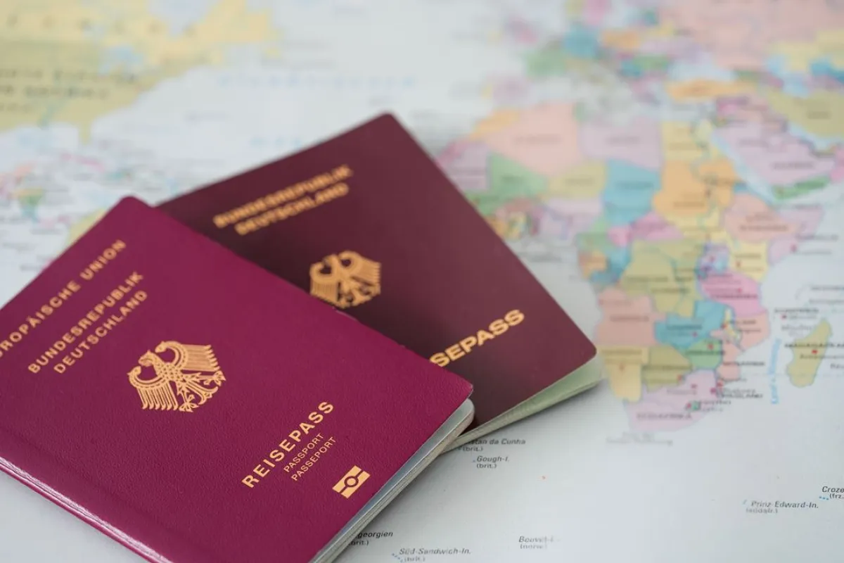 مستندات مهمة خلال السفر