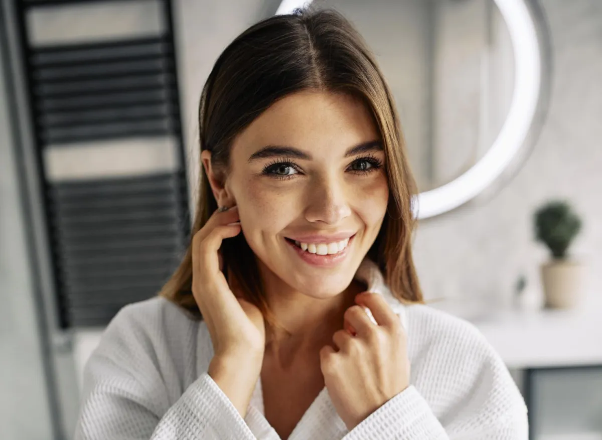 أسباب ظهور النمش في الوجه وطرق علاجه والوقاية منه.