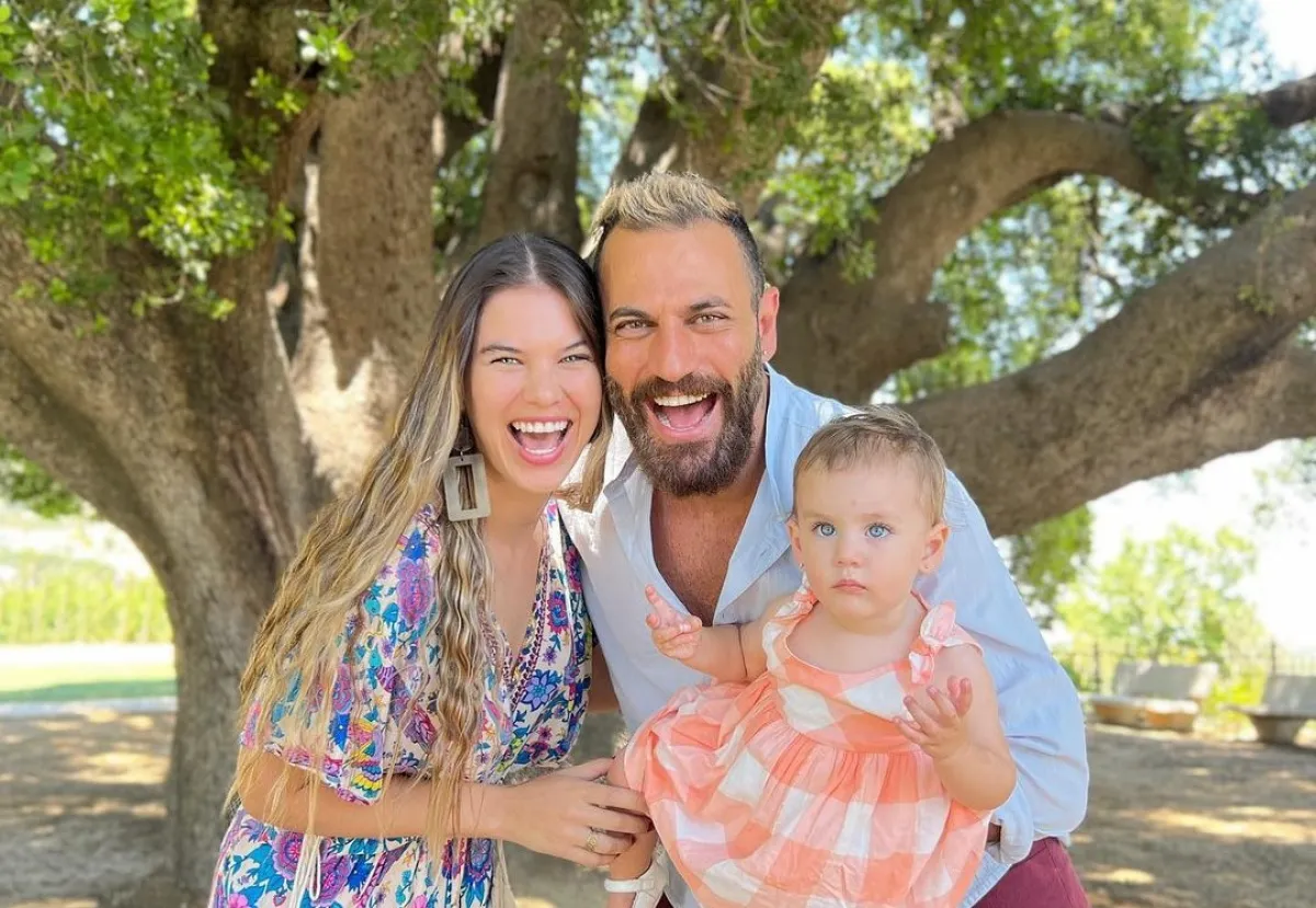 نيكولا معوض وزوجته مادلين وابنتهما سيان- الصورة من حساب نيكولا على إنستغرام