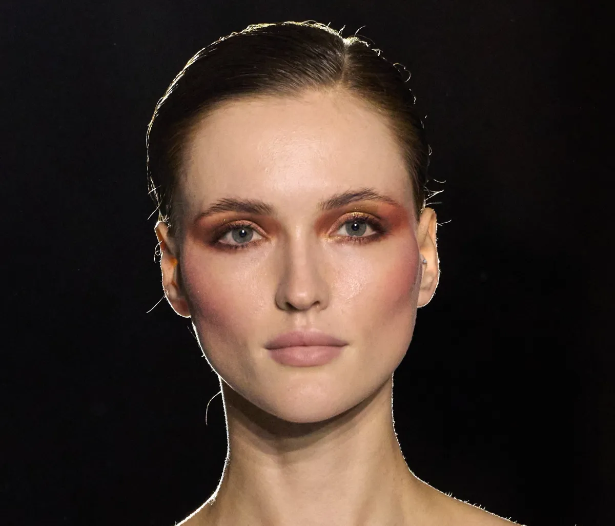 صيحات مكياج خريف وشتاء 2024 - 2025