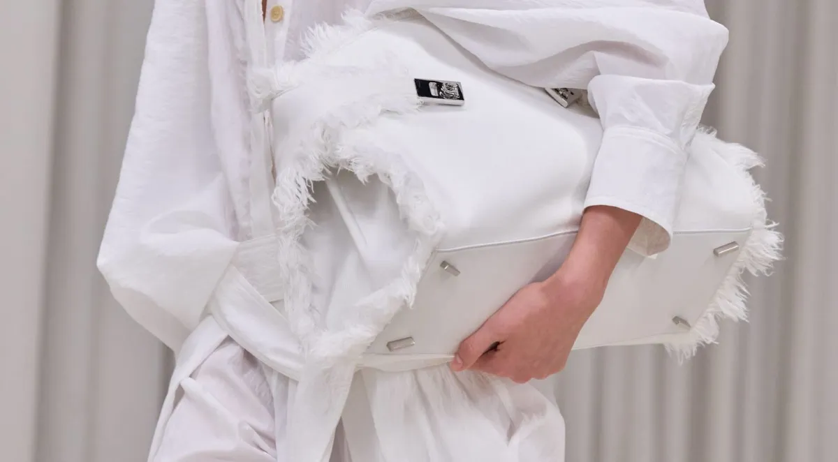 حقيبة من فيراغامو Ferragamo- مصدر الصورة Launchmetrics/Spotlight ©