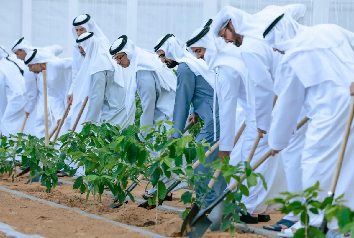 الشيخ محمد بن راشد يطلق برنامج "ازرع الإمارات". الصورة من الحساب الرسمي للشيخ محمد على منصة x