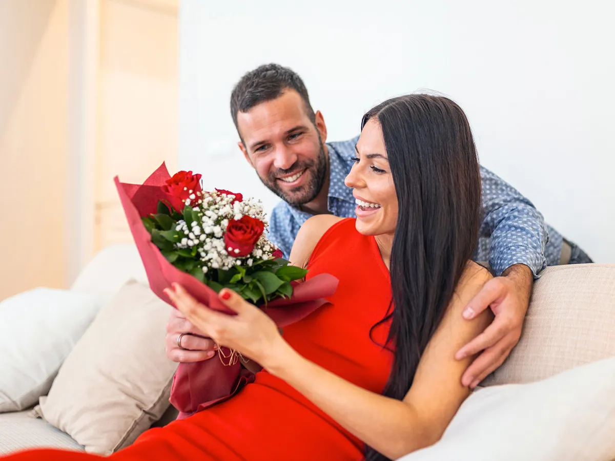 مراحل الحب عند الرجل ومتى يصل لأعمق درجات الحب