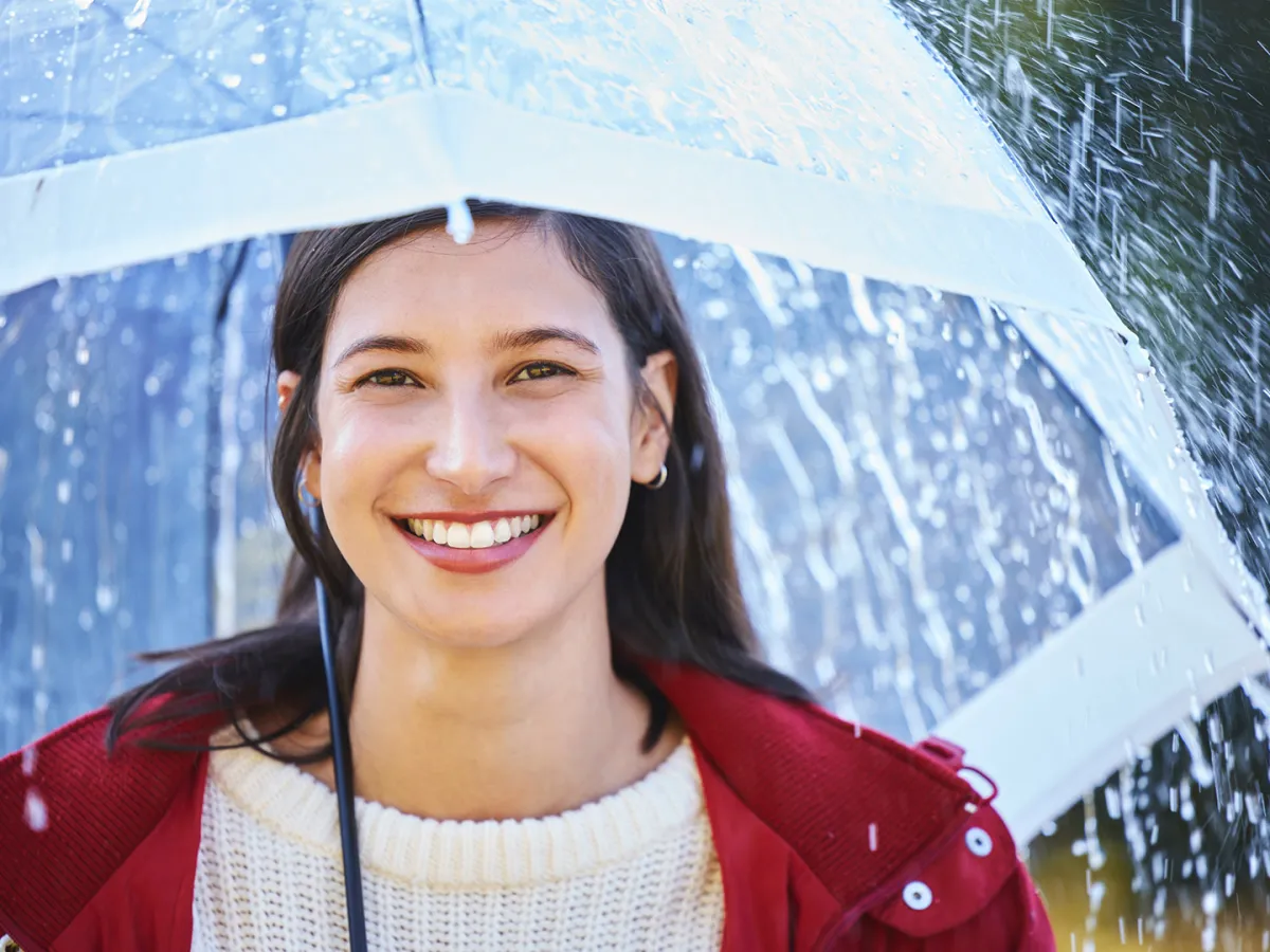 تفسير حلم المطر الغزير بالنهار في المنام